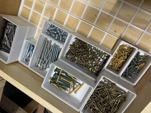 How to Store Screws and Furniture Fittings